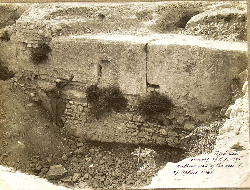 חפירות החומה השלישית